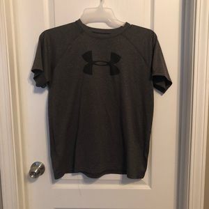 Boys Under Armour heat gear shirt